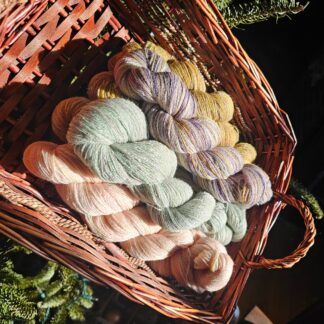 Solas - Botanically Dyed Lace Weight Wool Yarn